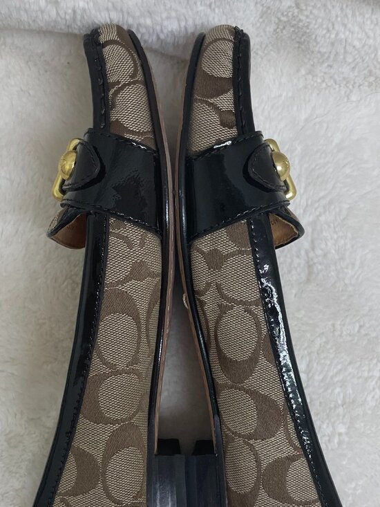 Women's Sz 8.5 B Coach Elkie Slip-on Loafers w/Logo Pattern F2070/H10 - Picture 6 of 9